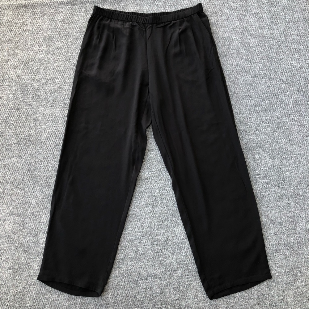 Eileen Fisher pull on silk tapered ankle pants size M